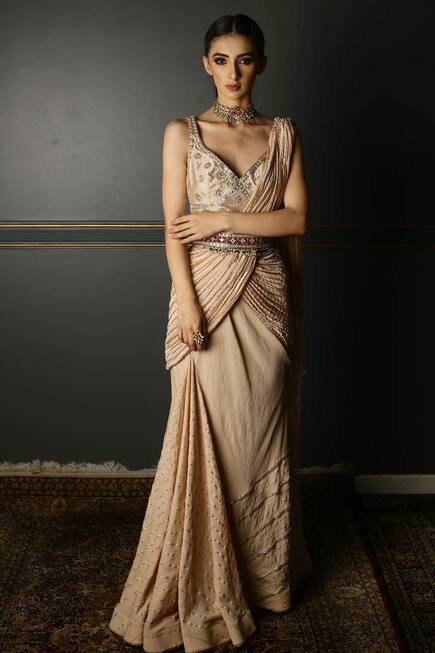 Pre-Draped Textured Saree With Blouse