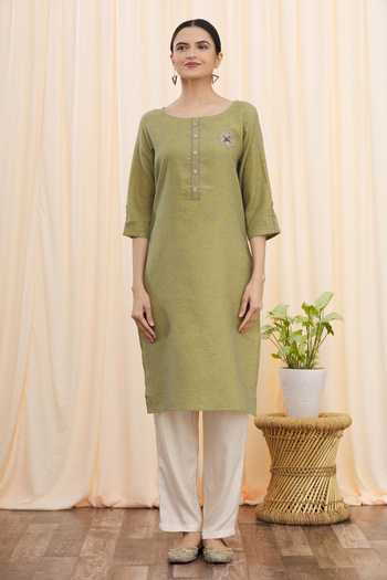 white christmas dresses Red Digital Printed Patola Design Tussar Silk Sweetheart Neck Blouse With Banarasi Silk Lace 36
