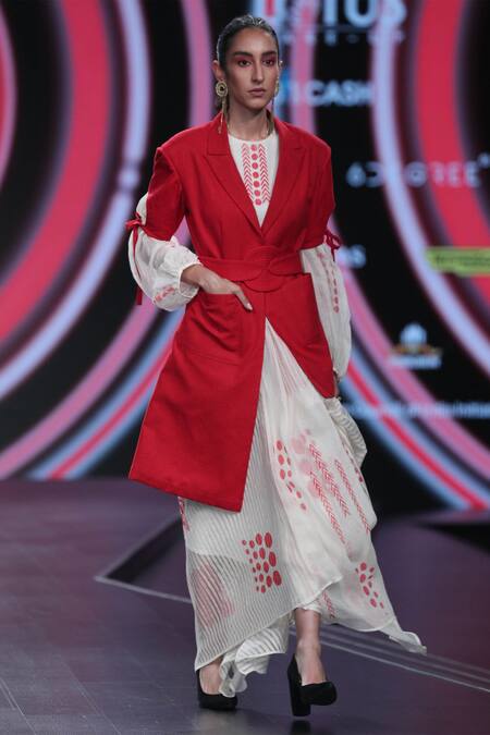 Buy Nidhika Shekhar Red Cotton Asymmetric Blazer Online | Aza Fashions