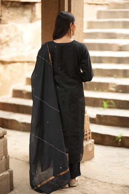 Shop Sagaa By Vanita Black Chanderi Embroidered Mukaish V Neck Kurta Set at Aza Fashions Shop_Sagaa By Vanita_Black Chanderi Embroidered Mukaish V Neck Kurta Set _at_Aza_Fashions