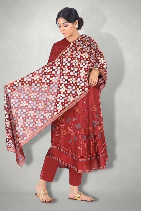 I Am Design Maroon Silk, Satin Linen Round Kurta Set Online at Aza Fashions I Am Design_Maroon Silk, Satin Linen Round Kurta Set _Online_at_Aza_Fashions