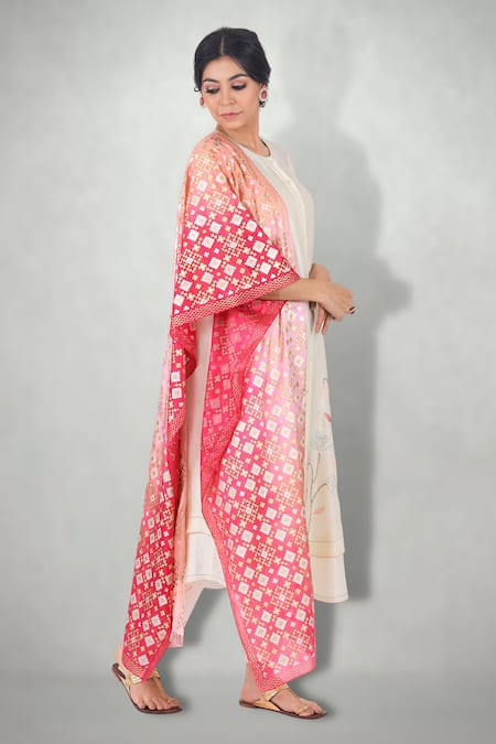 I Am Design Floral french knot Embroidered kurta set 