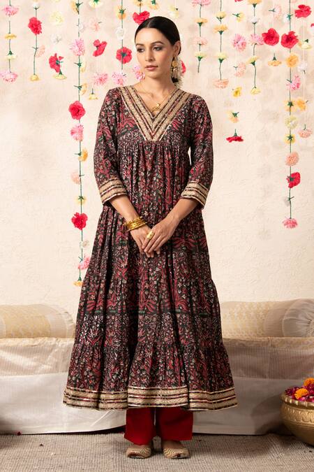 Shop_Marche_Black Cotton V Neck Tiered Anarkali Set _Online_at_Aza_Fashions