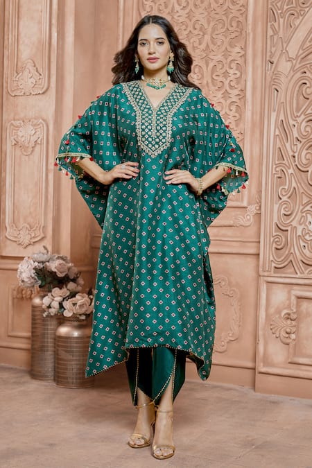 Buy_Aariyana Couture_Green Tussar, Georgette Tassels, Lace V-neck Printed Kurta And Tulip Pant Set _Online_at_Aza_Fashions