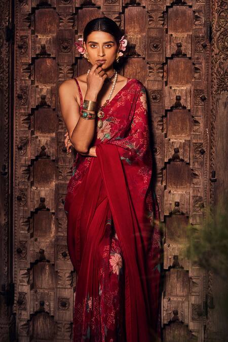 Shop Awigna Fuchsia Blouse Crepe Printed Floral V Neck Chandrika Saree With at Aza Fashions Shop_Awigna_Fuchsia Blouse Crepe Printed Floral V Neck Chandrika Saree With_at_Aza_Fashions