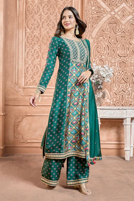 Aariyana Couture_Green Tussar, Chanderi Embroidery, Lace, Tassels Patola Print Kurta Pant Set_Online_at_Aza_Fashions