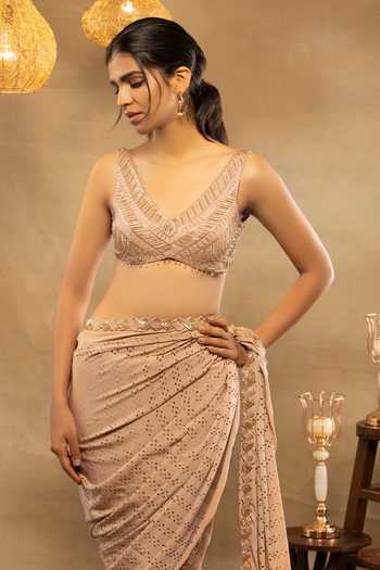 Buy_Isha & Shreya_Peach Crepe Embroidery Laser Cut V Neck Zahra Embellished Saree With Blouse_Online_at_Aza_Fashions
