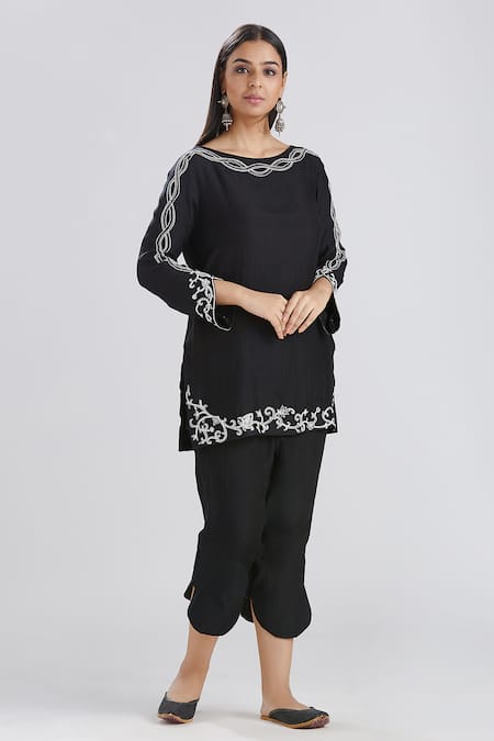 Shop Megha Bansal Black Chanderi Threads And Alizah Embroidered Short Kurta & Pant Set at Aza Fashions Shop_Megha Bansal_Black Chanderi Threads And Alizah Embroidered Short Kurta & Pant Set _at_Aza_Fashions