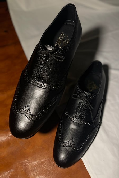 Shop SCHON ZAPATO Black Vegan Leather Brogue Oxford Shoes at Aza Fashions Shop_SCHON ZAPATO_Black Vegan Leather Brogue Oxford Shoes _at_Aza_Fashions