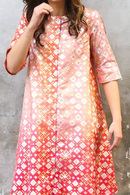Shop I Am Design Off White Silk Round Printed Layered Kurta Set Online at Aza Fashions Shop_I Am Design_Off White Silk Round Printed Layered Kurta Set _Online_at_Aza_Fashions