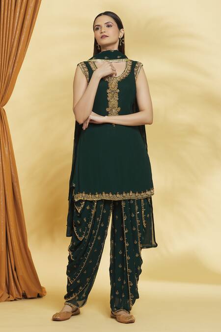 Aryavir Malhotra Green Kurta Viscose Georgette Embellished Floral Round Neck Flower Set Online at Aza Fashions Aryavir Malhotra_Green Kurta Viscose Georgette Embellished Floral Round Neck Flower Set_Online_at_Aza_Fashions