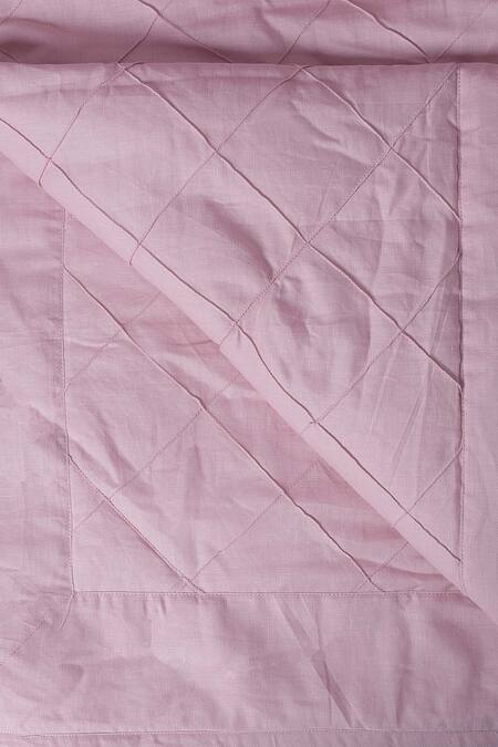 Buy H2h Pink Linen Madeleine Diamond Bed Cover Set Online at Aza Fashions Buy_H2h_Pink Linen Madeleine Diamond Bed Cover Set_Online_at_Aza_Fashions