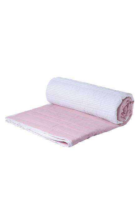 Buy H2h Pink Linen Victoria Stripe Print Bed Cover Set Online at Aza Fashions Buy_H2h_Pink Linen Victoria Stripe Print Bed Cover Set_Online_at_Aza_Fashions