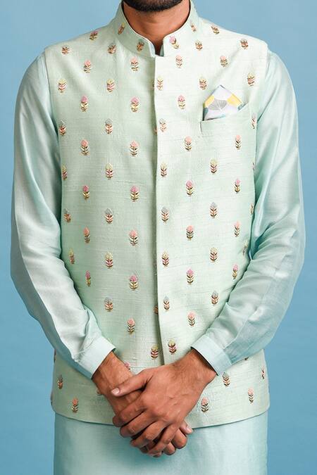 Chatenya Mittal_Green Silk Thread Floral Embroidered Bundi And Kurta Set _Online_at_Aza_Fashions