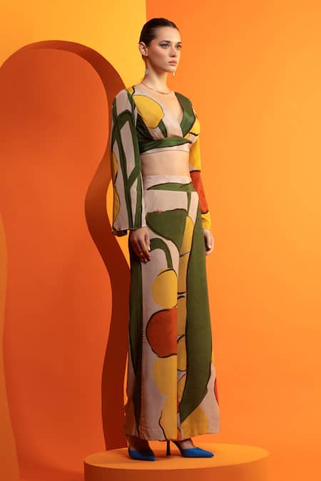 Buy Nautanky Beige Crepe V-neck Abstract Geometric Print Bustier And Pant Set Online at Aza Fashions Buy_Nautanky_Beige Crepe V-neck Abstract Geometric Print Bustier And Pant Set _Online_at_Aza_Fashions