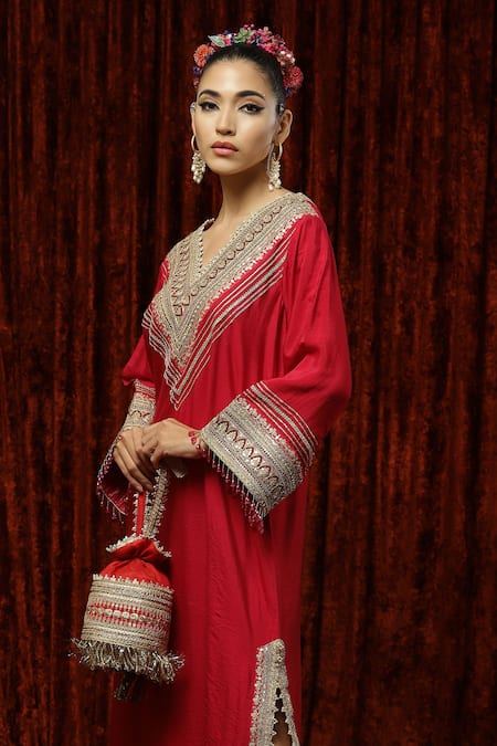 Buy_Shikhar Sharma_Pink Silk Chanderi Badla, Dori, Gota V Neck Kaftan _Online_at_Aza_Fashions
