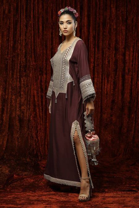 Shikhar Sharma Maroon Silk Chanderi Badla, Dori, Gota V Neck Kaftan Online at Aza Fashions Shikhar Sharma_Maroon Silk Chanderi Badla, Dori, Gota V Neck Kaftan _Online_at_Aza_Fashions