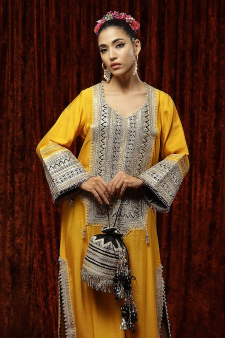 Buy Shikhar Sharma Yellow Silk Chanderi Badla, Dori, Gota V Neck Kaftan Online at Aza Fashions Buy_Shikhar Sharma_Yellow Silk Chanderi Badla, Dori, Gota V Neck Kaftan _Online_at_Aza_Fashions