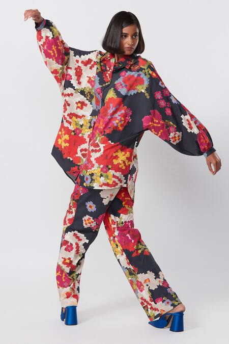 Saaksha & Kinni_Multi Color Cotton Embroidery Collared Abstract Floral Print Shirt _Online_at_Aza_Fashions