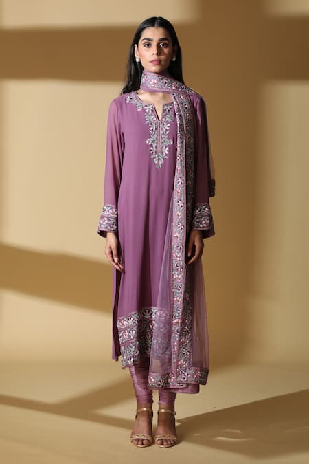 Zeefaa Embroidered Long Kurta Set 