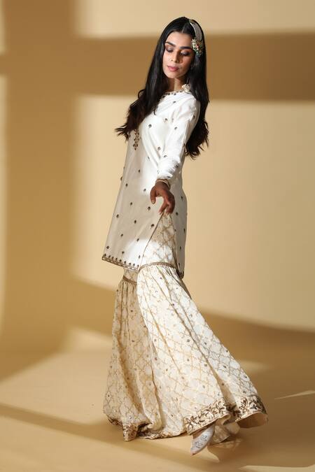 Zeefaa_White Cotton, Brocade Zardozi V Neck Embroidered Gharara Set_Online_at_Aza_Fashions