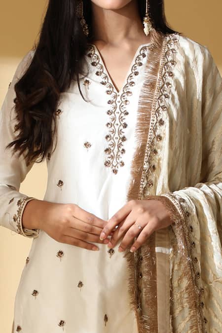 Zeefaa_White Cotton, Brocade Zardozi V Neck Embroidered Gharara Set_at_Aza_Fashions