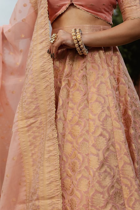 Safaa Pink Organza, Lining Shantoon Banarasi Weave V Neck Maha Woven Lehenga Set at Aza Fashions Safaa_Pink Organza, Lining Shantoon Banarasi Weave V Neck Maha Woven Lehenga Set _at_Aza_Fashions