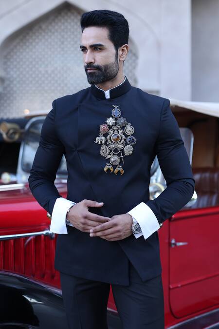 Buy_Cosa Nostraa_Gold Sovereign Stitchable Brass Brooch _Online_at_Aza_Fashions