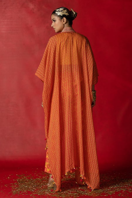 Shop Pooja-Keyur Yellow Cape Organza, Top And Pant Cotton Silk Floral Print & Aari Embroidery Set at Aza Fashions Shop_Pooja-Keyur_Yellow Cape Organza, Top And Pant Cotton Silk Floral Print & Aari Embroidery Set _at_Aza_Fashions