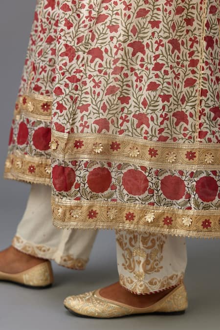 Shop_Kora_Red Silk, Cotton, Chanderi Gota Patti, Embroidery, Tassels V-neck Kurta Set _Online_at_Aza_Fashions