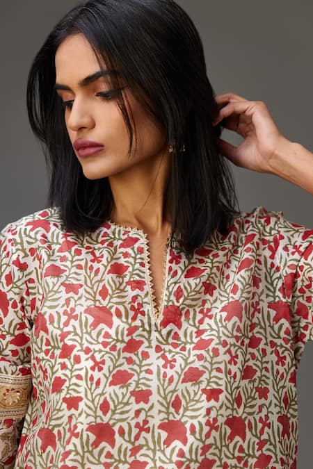 Shop Kora Red Silk, Cotton, Chanderi Embroidery, Floral Hand Block Print Kurta Set Online at Aza Fashions Shop_Kora_Red Silk, Cotton, Chanderi Embroidery, Floral Hand Block Print Kurta Set _Online_at_Aza_Fashions