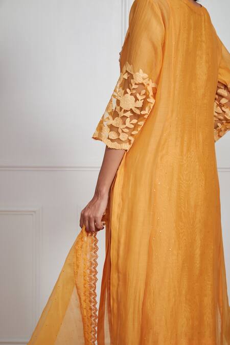 Buy_Label Mansi Nagdev_Yellow Chanderi Embroidery, Mirrors, Pearls Round Shazana Mukaish Kurta Set _Online_at_Aza_Fashions