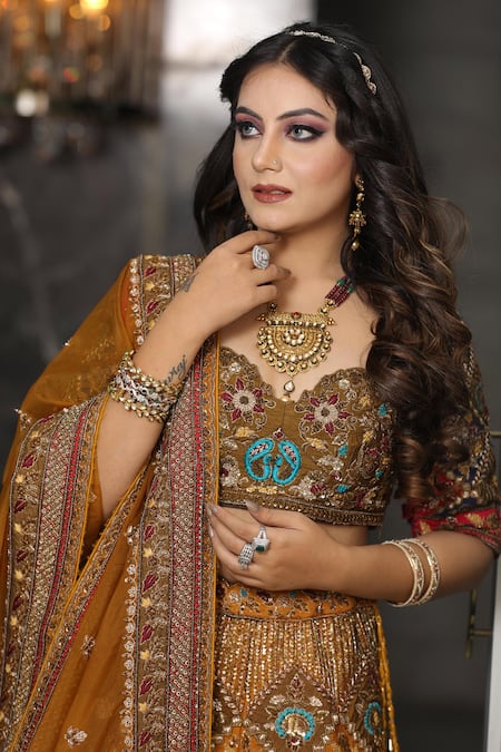 Buy Mehar Brown Silk, Organza Embroidery Sweetheart Neck Geometric Floral Lehenga Set Online at Aza Fashions Buy_Mehar_Brown Silk, Organza Embroidery Sweetheart Neck Geometric Floral Lehenga Set _Online_at_Aza_Fashions