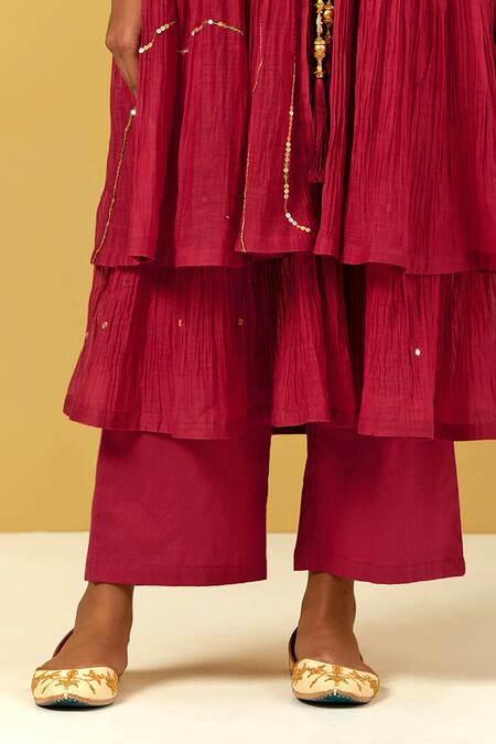 Ikshita Choudhary Maroon Chanderi Embroidery V-neck Hand Jacket And Kurta Set at Aza Fashions Ikshita Choudhary_Maroon Chanderi Embroidery V-neck Hand Jacket And Kurta Set _at_Aza_Fashions