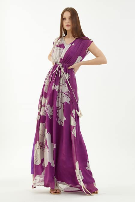 Shop Koai White Chiffon Floral V Neck Pattern Kaftan Online at Aza Fashions Shop_Koai_White Chiffon Floral V Neck Pattern Kaftan _Online_at_Aza_Fashions