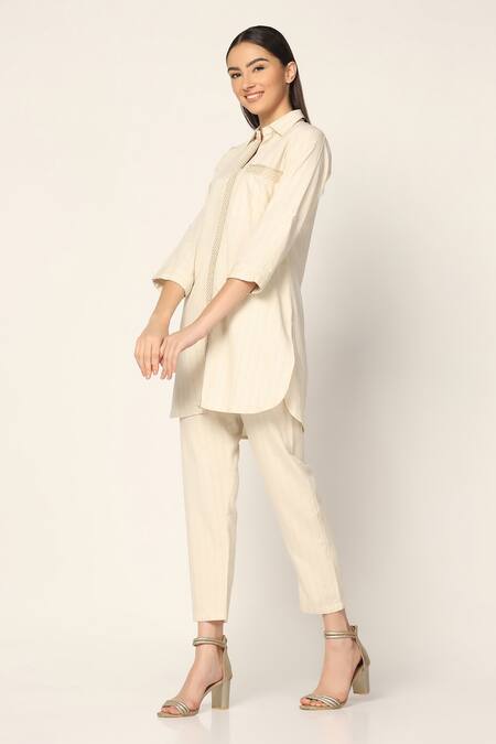 Two Sisters By Gyans_Off White Cotton Embroidery Collared Thread Shirt And Pant Set _at_Aza_Fashions
