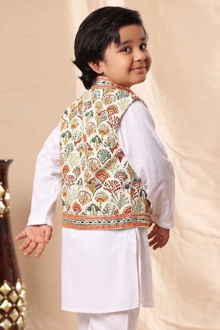 Buy_Littlecheer_White Satin, Viscose, Gota Printed Kurta Set With Nehru Jacket _Online_at_Aza_Fashions