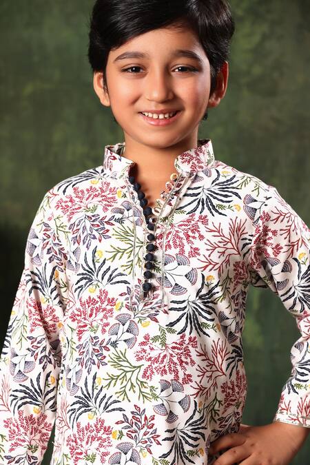 Shop Littlecheer White Viscose, Cotton Satin Gota Patti Floral Print Kurta And Pyjama Set Online at Aza Fashions Shop_Littlecheer_White Viscose, Cotton Satin Gota Patti Floral Print Kurta And Pyjama Set _Online_at_Aza_Fashions