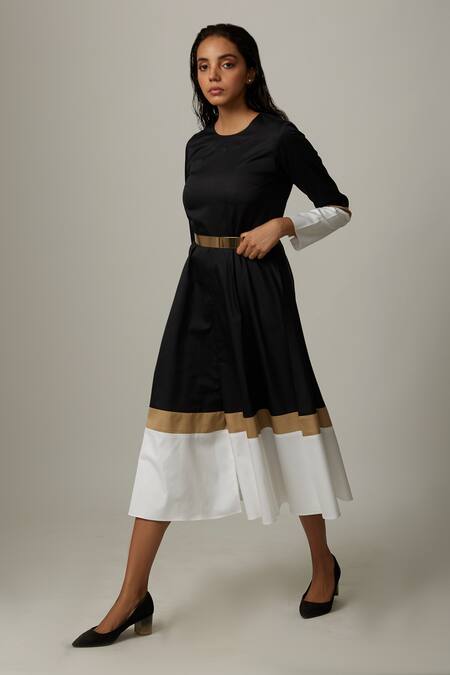 Buy Escape By Aishwarya Black Cotton Satin Round Neck Colorblock Jumpsuit Online at Aza Fashions Buy_Escape By Aishwarya_Black Cotton Satin Round Neck Colorblock Jumpsuit _Online_at_Aza_Fashions