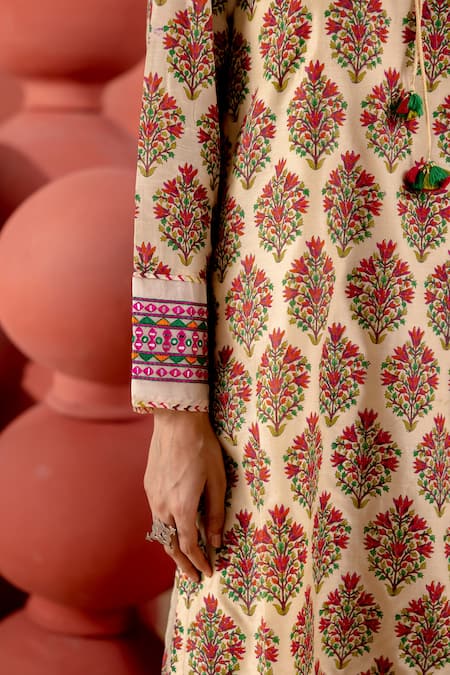 Amisha Kothari_Beige Cotton, , Organza Embroidery, Mirrors, Uma Printed Co-ord Set _Online_at_Aza_Fashions