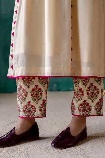Buy_Amisha Kothari_Beige Cotton, , Organza Embroidery Split Bhairavi Yoke Kurta Pant Set _Online_at_Aza_Fashions