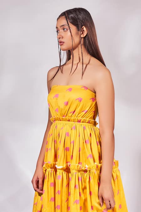 Senren By Eshana Raut_Yellow Cotton Square Neck Geometric Pattern Dress _Online_at_Aza_Fashions