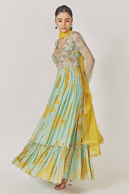 Anu Pellakuru_Green Muslin, Silk Embroidery, Foliage Pattern Anarkali With Contrast Dupatta_Online_at_Aza_Fashions