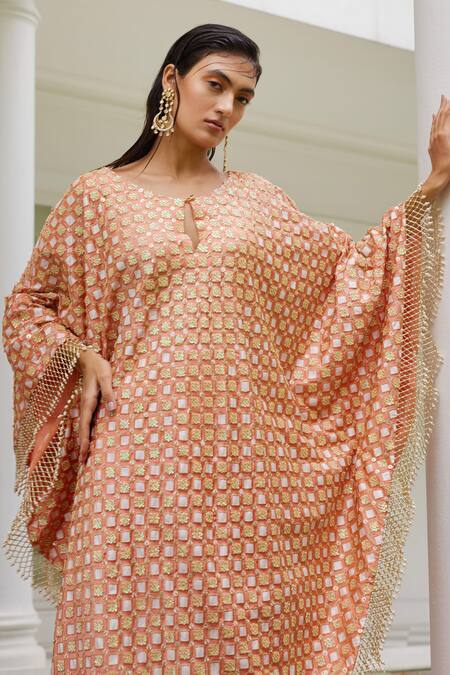 Moledro_Peach Kaftan- Organza Satin And Pants- Lurex Geometric Sitaara And Dhoti Set_Online_at_Aza_Fashions
