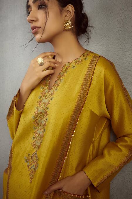 Buy_Torani_Yellow Chanderi Kurta Set_Online_at_Aza_Fashions