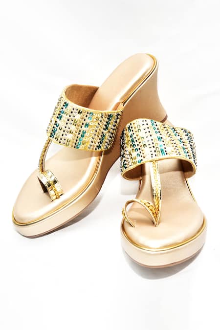Foot Fuel Ennis Embroidered Kolhapuri Wedges 