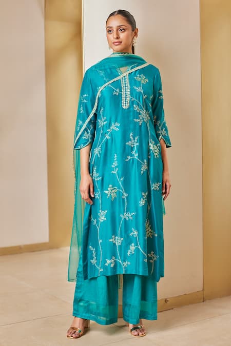 Osaa by Adarsh Banarasi Floral Embroidered Kurta Set 