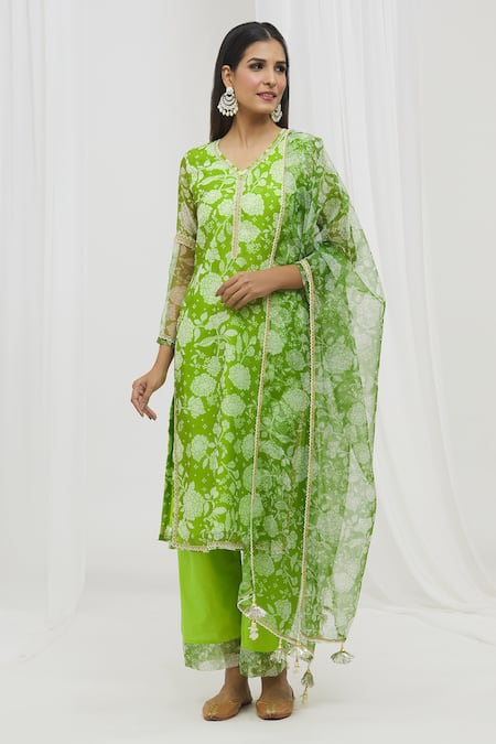 Yuvrani Jaipur Floral Pattern Straight Kurta Set 