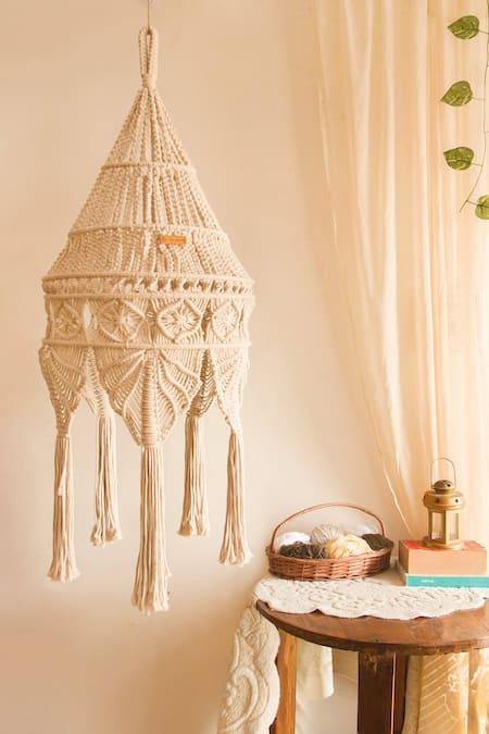 Karighar Off White Natural Twisted Cotton Thread And Metal Frame Woven Boho Chandelier 