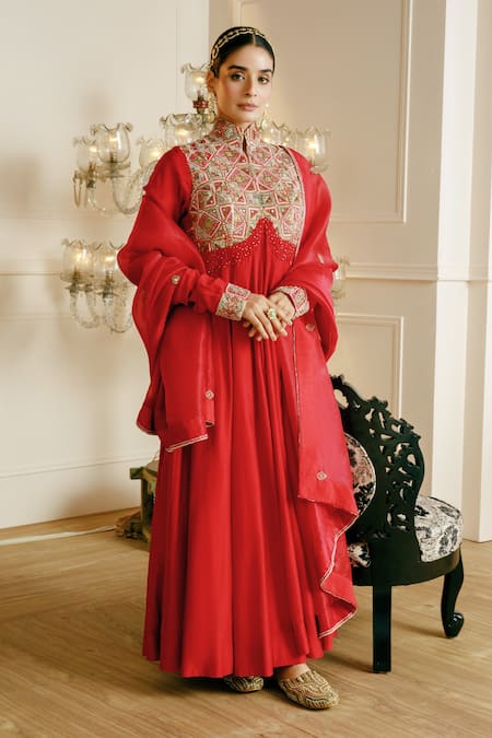 Nehha Nhata Red Chanderi, Organza Embroidery Bandeau Neck Silk Yoke Anarkali With Dupatta 